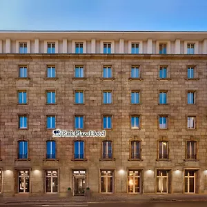 Отель Park Plaza